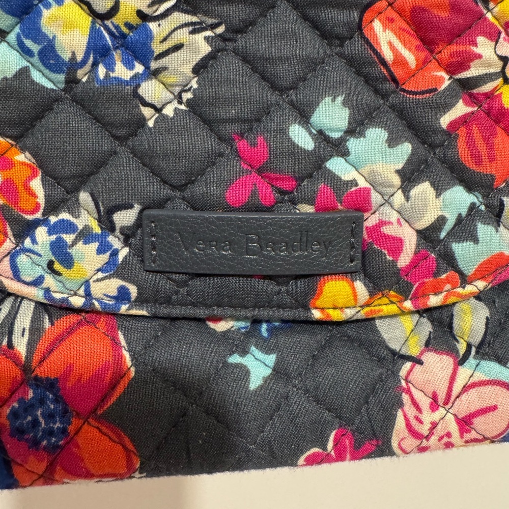Vera Bradley Carson East West Tote Bag Pretty Posies Zip Shoulder Multicolor - Picture 2 of 11